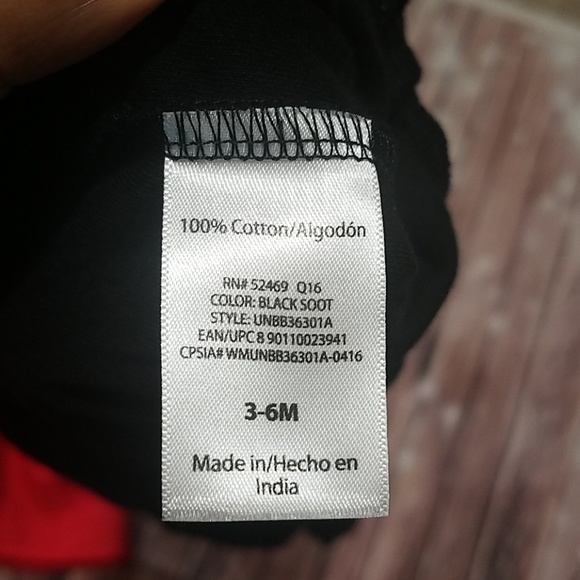 Skeleton Onesie - Picture 4 of 4